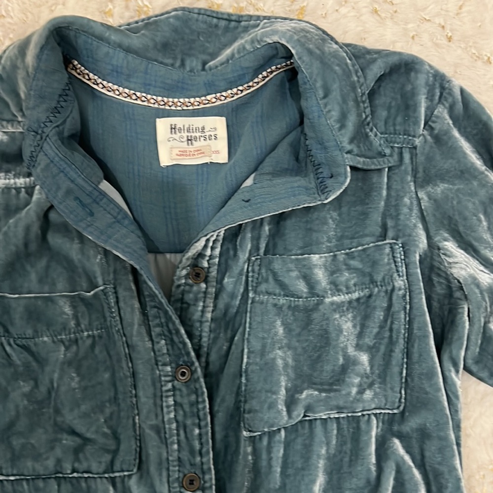 Velvet anthro shirt - Picture 2 of 6